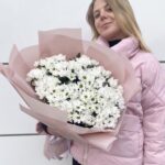 Букет хризантем "Поле Ромашок" (25шт)